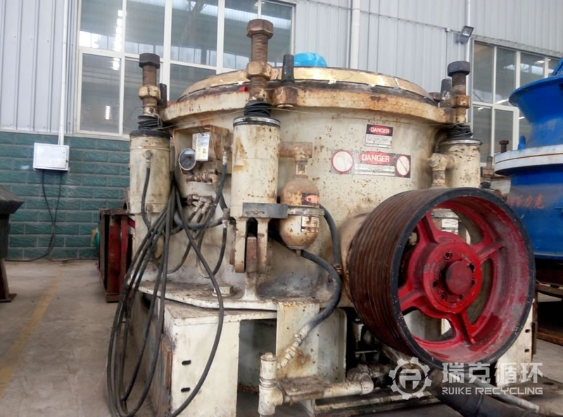 洛陽瑞克科技出售一臺二手美卓(metso)牌HP300多缸圓錐破（頑石破）