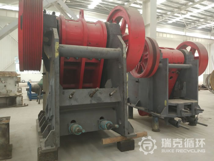 出售洛陽大華重工二手PEF750顎式破碎機(jī)