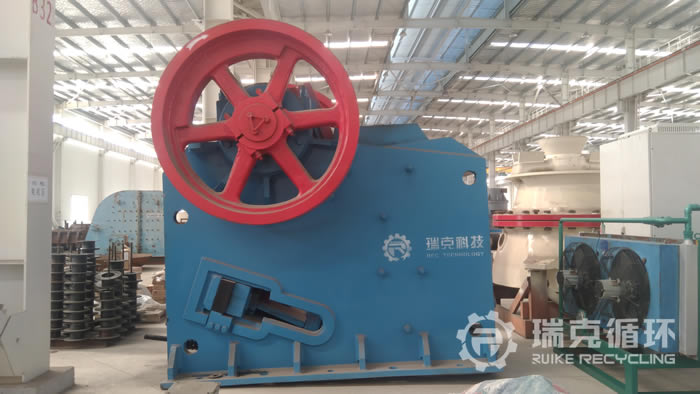 出售二手750×1060顎破一臺(tái)