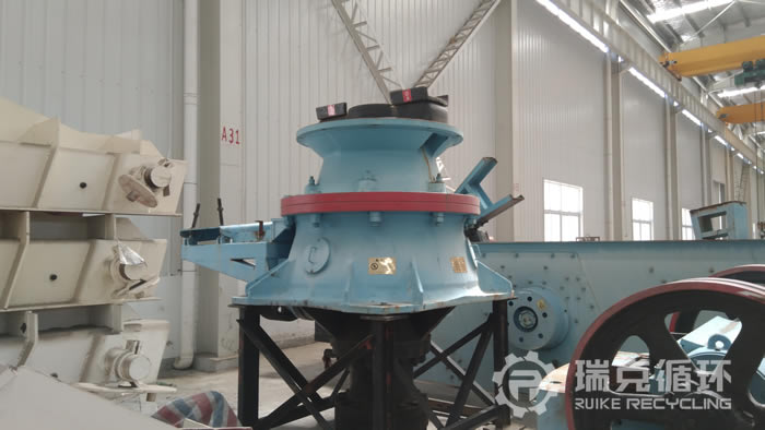 出售一臺(tái)二手GPYY1100/80單缸圓錐破碎機(jī)