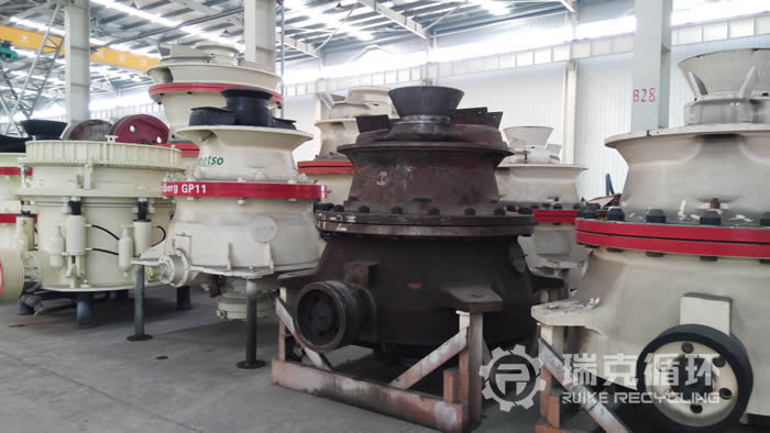 出售準新機GP300單缸圓錐破碎機一臺