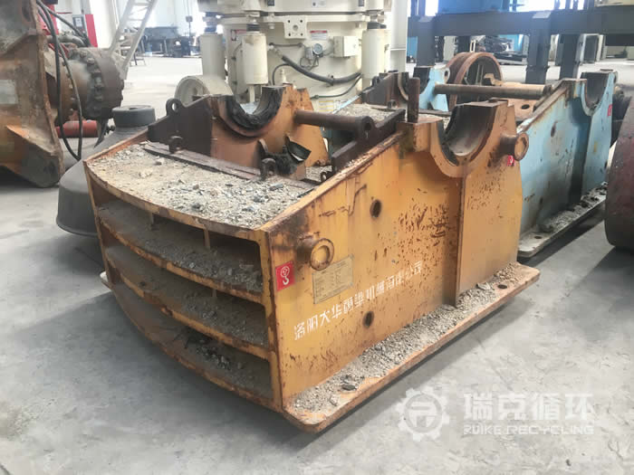 DHKS5112顎式破碎機大修