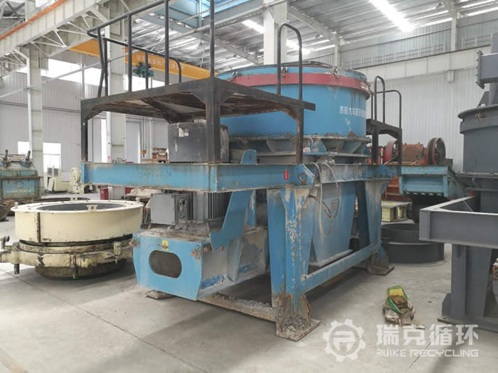 出售洛陽(yáng)大華二手PLS-1000立式?jīng)_擊破碎機(jī)（巴馬克、制砂機(jī)）