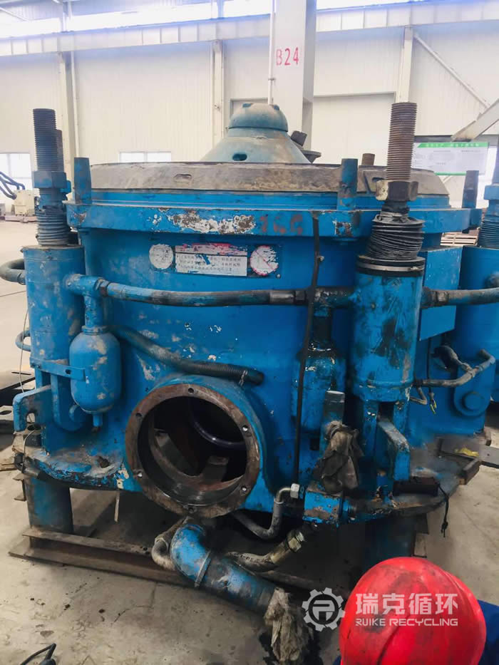 百力克HP300多缸圓錐傳動(dòng)軸抱死原因分析及維修過程