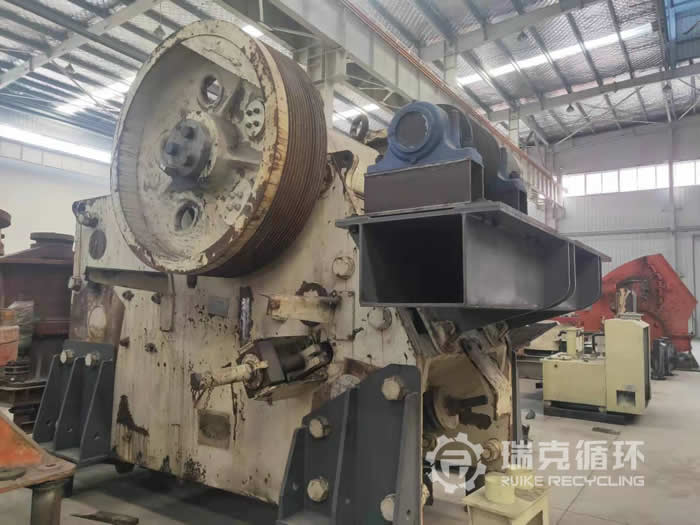 洛陽瑞克回收美卓C140顎式破碎機