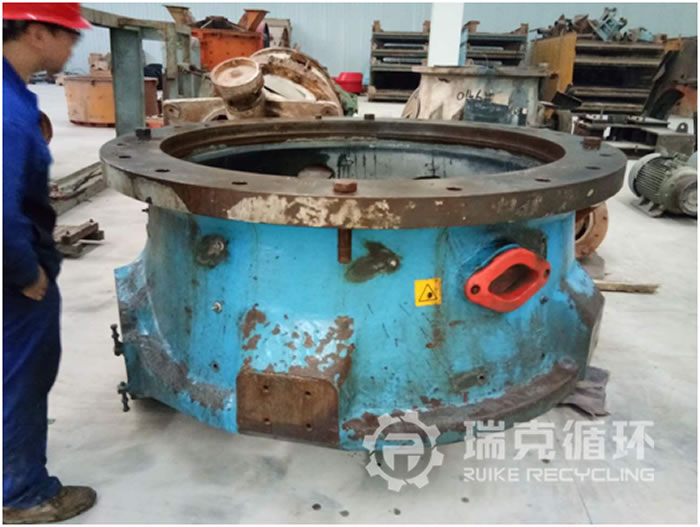 山特CH660圓錐破碎機(jī)下機(jī)架維修