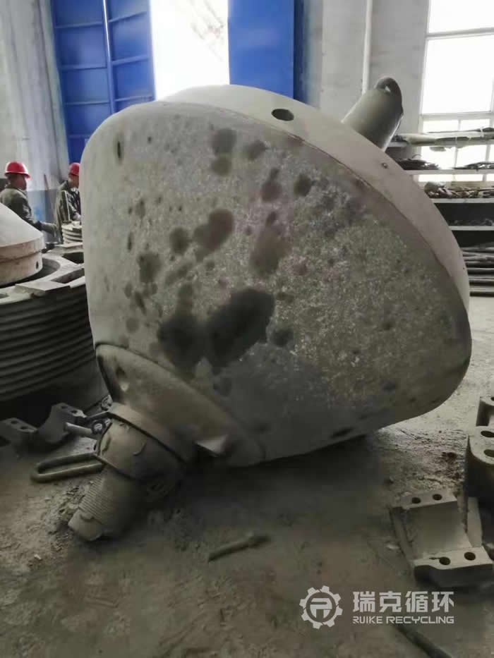 PYB2200圓錐破碎機(jī)動錐部維修