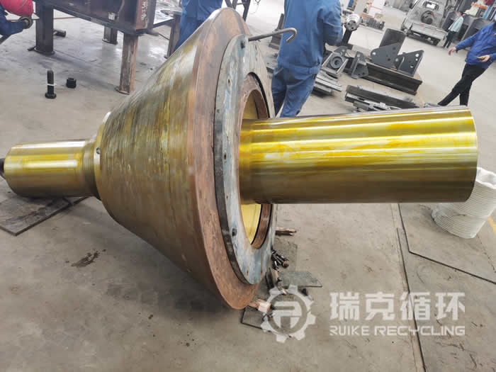 CH660圓錐破碎機動錐部維修