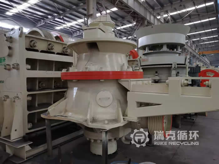 出售檢修完成的二手大華GPY1100圓錐破碎機(jī)