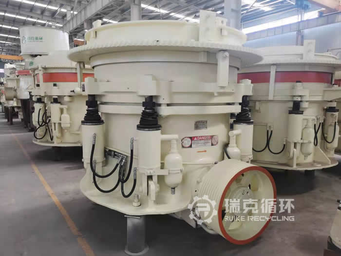 二手美卓HP300多缸圓錐破碎機出售