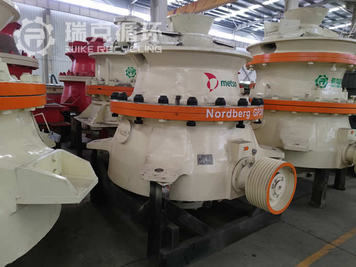 出售二手美卓GP300S圓錐破碎機