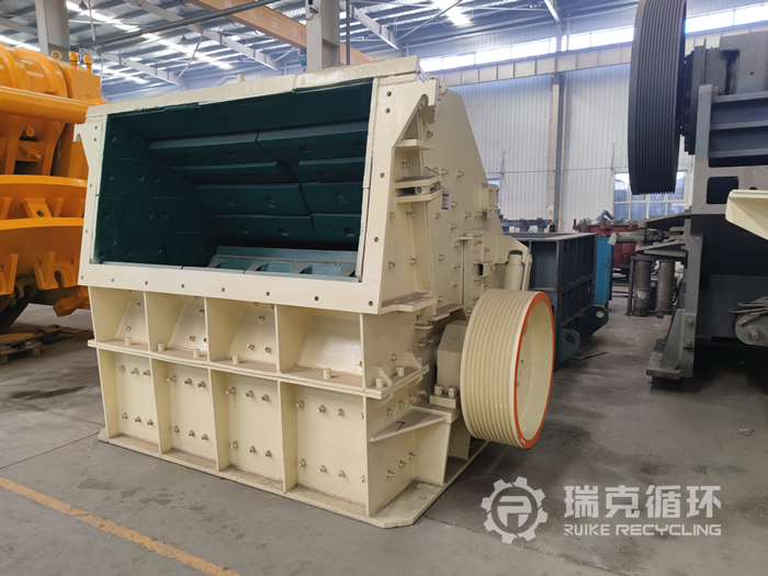 出售二手歐版1520細碎反擊式破碎機