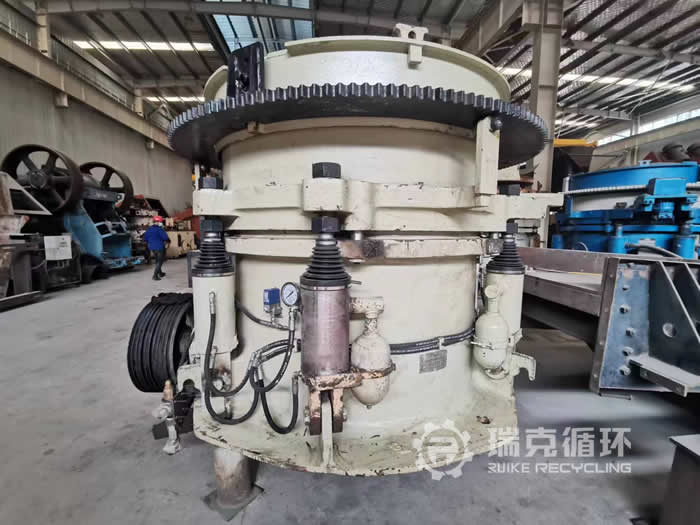 出售2臺美卓原裝HP300多缸液壓圓錐