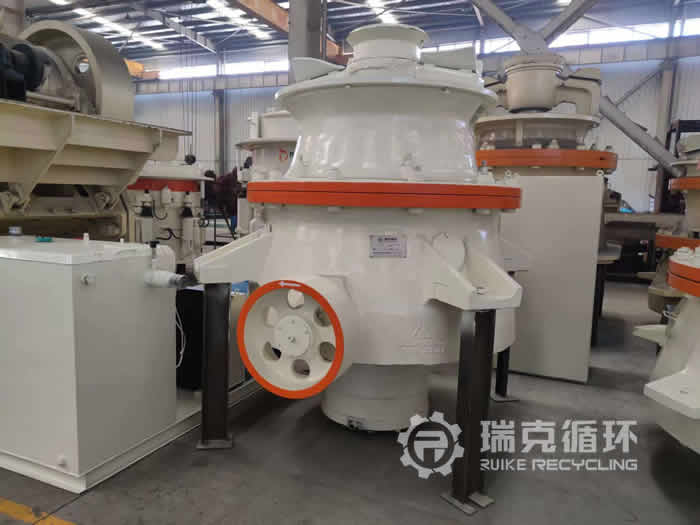 出售二手GP300圓錐破碎機