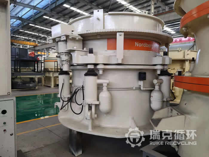 出售二手美卓HP500多缸圓錐破碎機